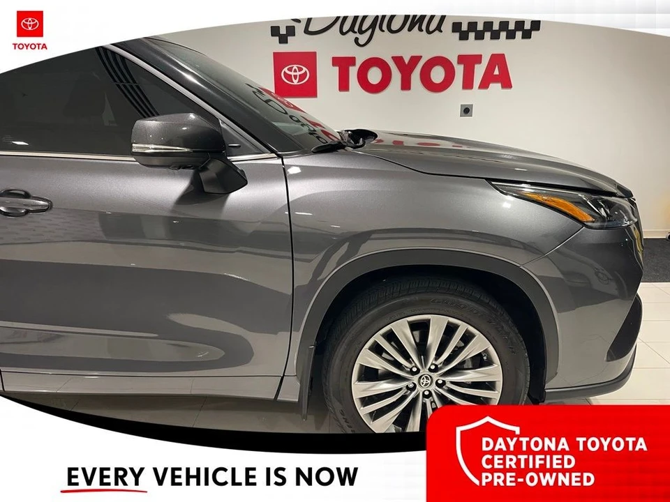 2024 Toyota Highlander - Image 10 of 10