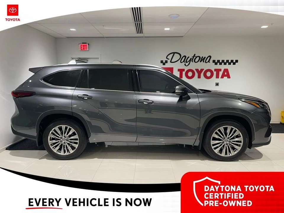 2024 Toyota Highlander - Image 3 of 10