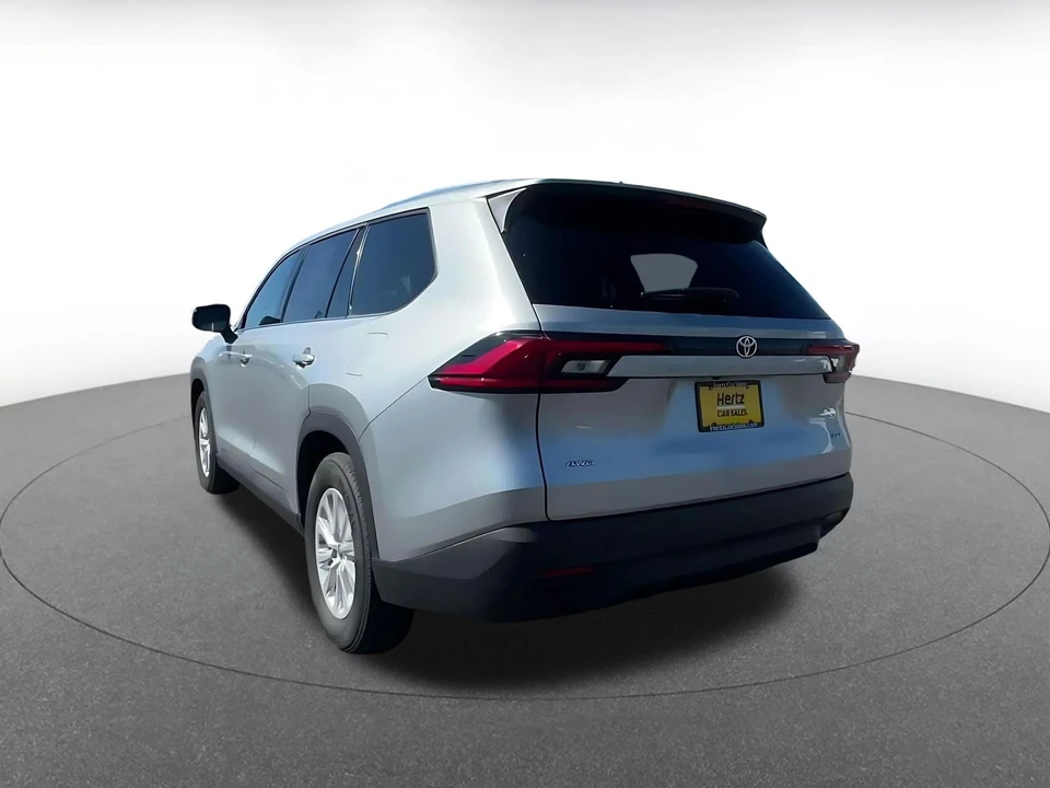 2024 Toyota Highlander - Image 12 of 31
