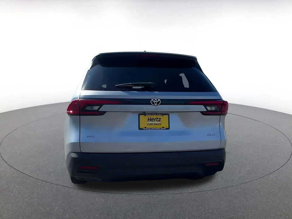 2024 Toyota Highlander - Image 14 of 31