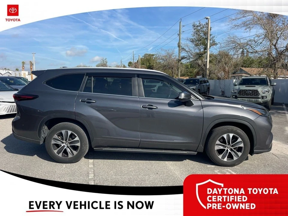 2024 Toyota Highlander - Image 9 of 10