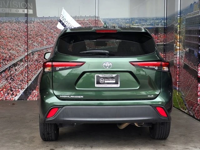 2024 Toyota Highlander - Image 7 of 12