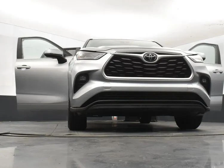 2024 Toyota Highlander - Image 11 of 12