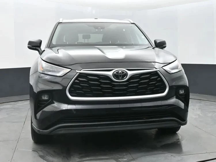 2024 Toyota Highlander - Image 3 of 12