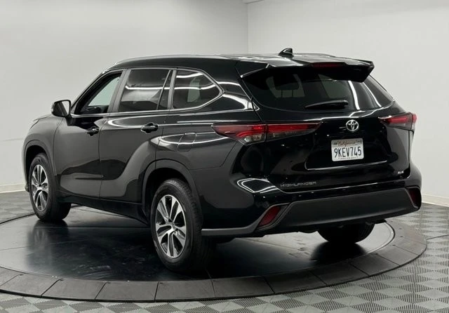 2024 Toyota Highlander - Image 10 of 21