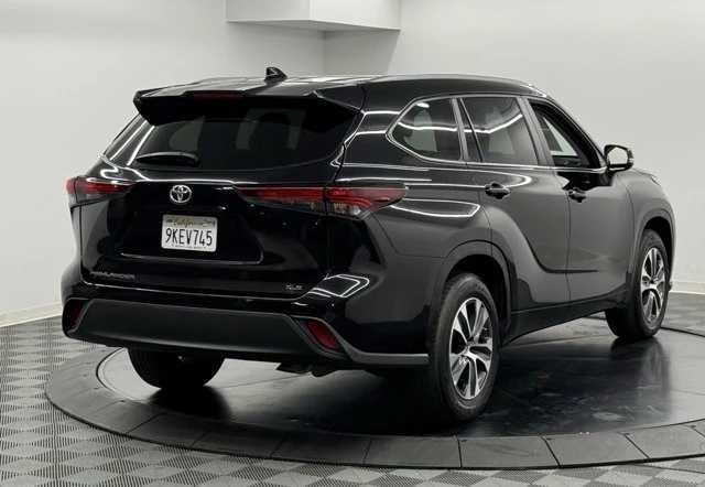 2024 Toyota Highlander - Image 6 of 12