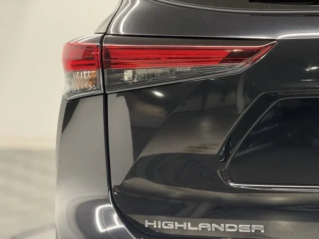 2024 Toyota Highlander - Image 9 of 12