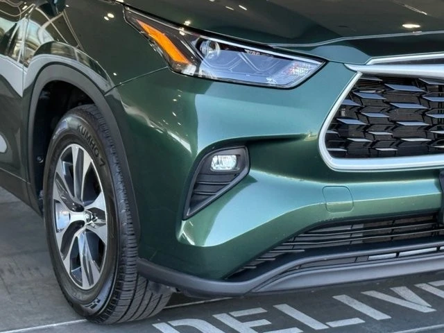 2024 Toyota Highlander - Image 8 of 21