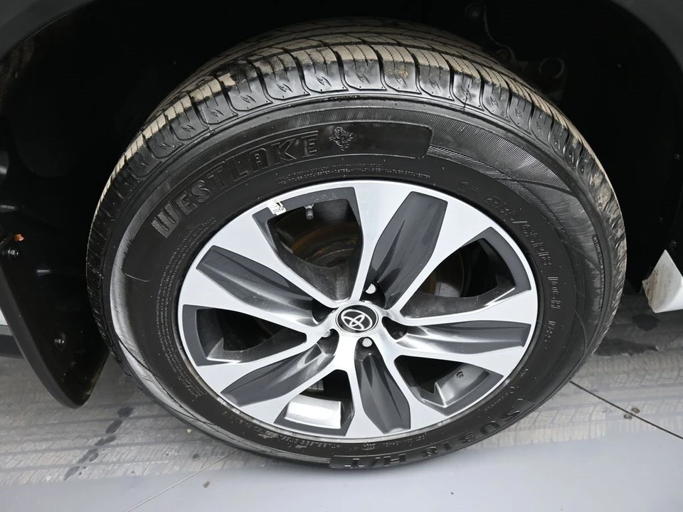 2024 Toyota Highlander - Image 12 of 12