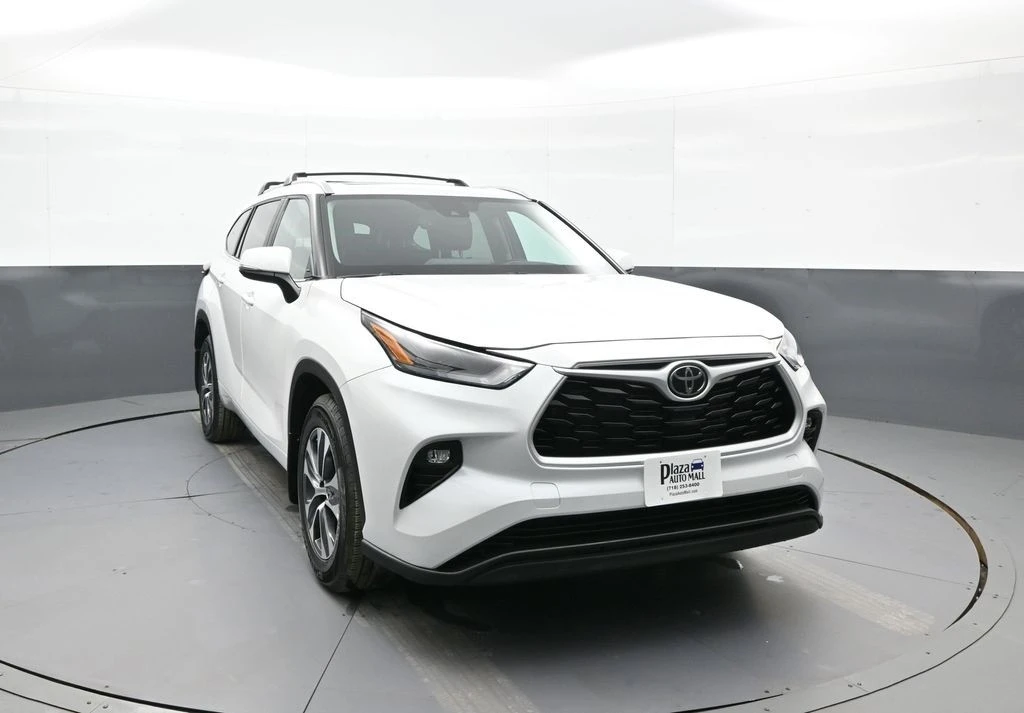 2024 Toyota Highlander - Image 3 of 12