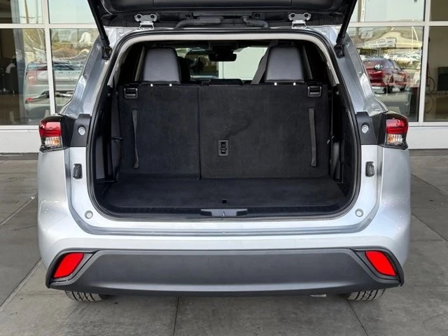 2024 Toyota Highlander - Image 16 of 21