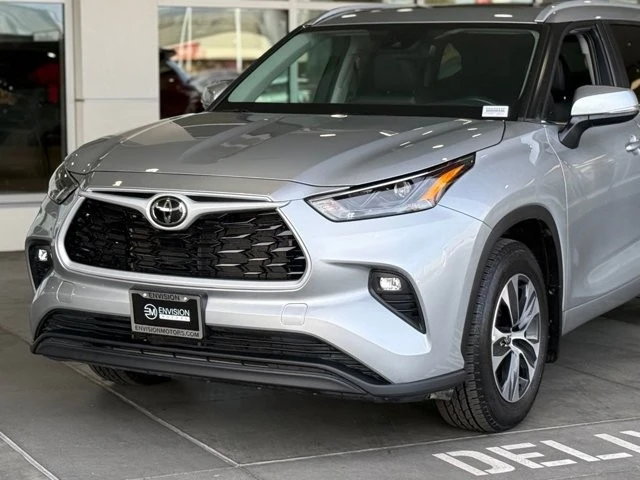 2024 Toyota Highlander - Image 3 of 21