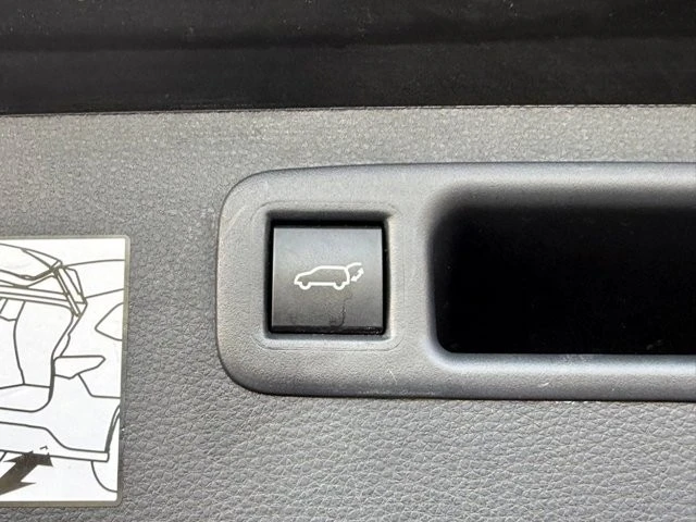 2024 Toyota Highlander - Image 17 of 21