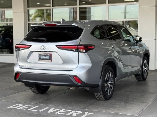 2024 Toyota Highlander - Image 13 of 21