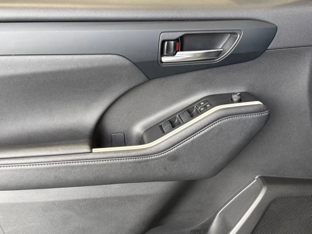 2024 Toyota Highlander - Image 20 of 21