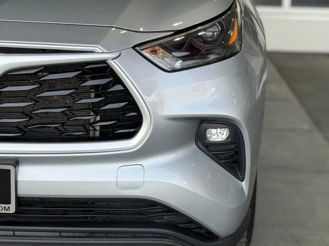 2024 Toyota Highlander - Image 6 of 12