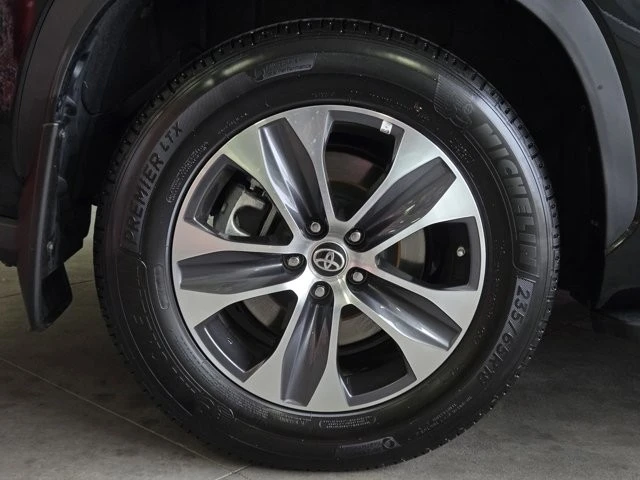 2024 Toyota Highlander - Image 5 of 12