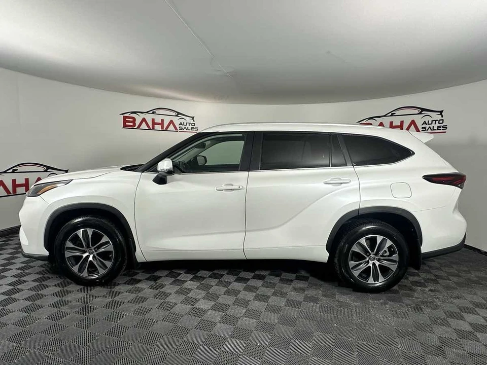 2024 Toyota Highlander - Image 4 of 21
