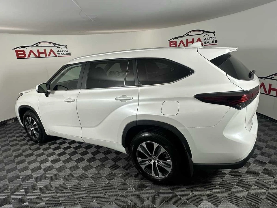 2024 Toyota Highlander - Image 5 of 21