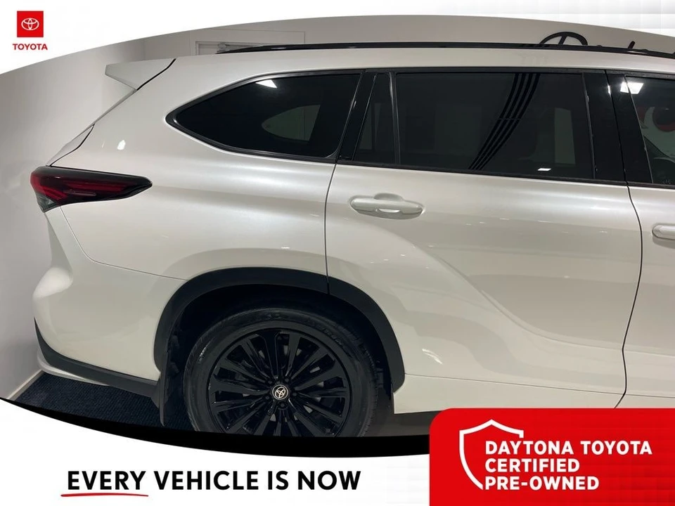 2024 Toyota Highlander - Image 10 of 12