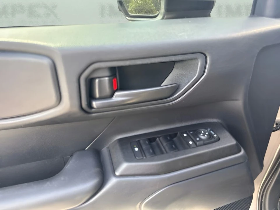 2024 Toyota J250 Land Cruiser Prado - Image 18 of 24