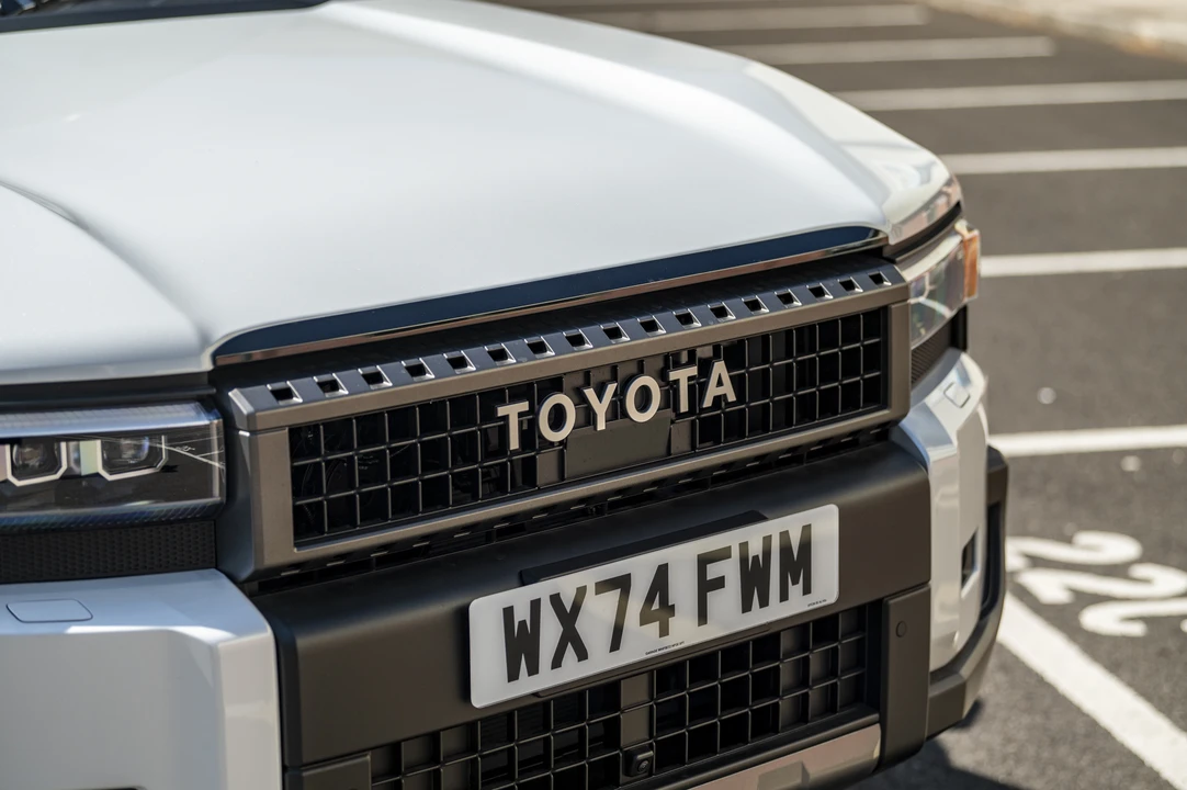 2024 Toyota J250 Land Cruiser Prado - Image 11 of 31