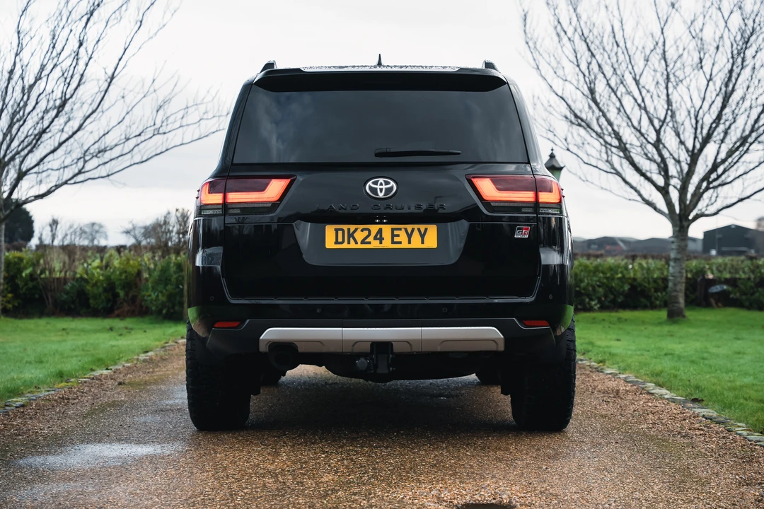 2025 Toyota J300 Land Cruiser - Image 6 of 31