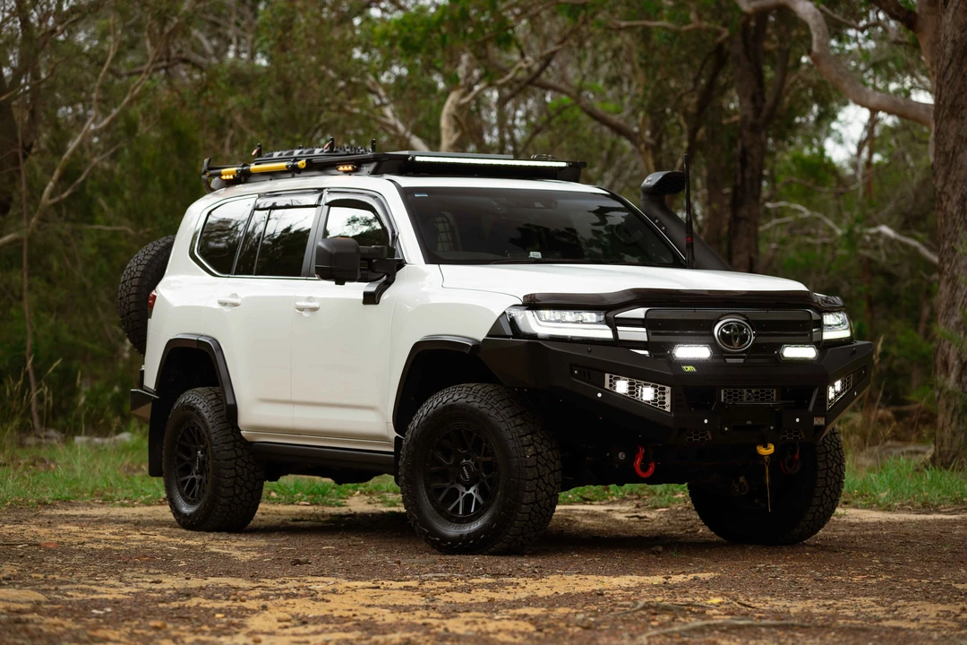 2024 Toyota J300 Land Cruiser - Image 24 of 31