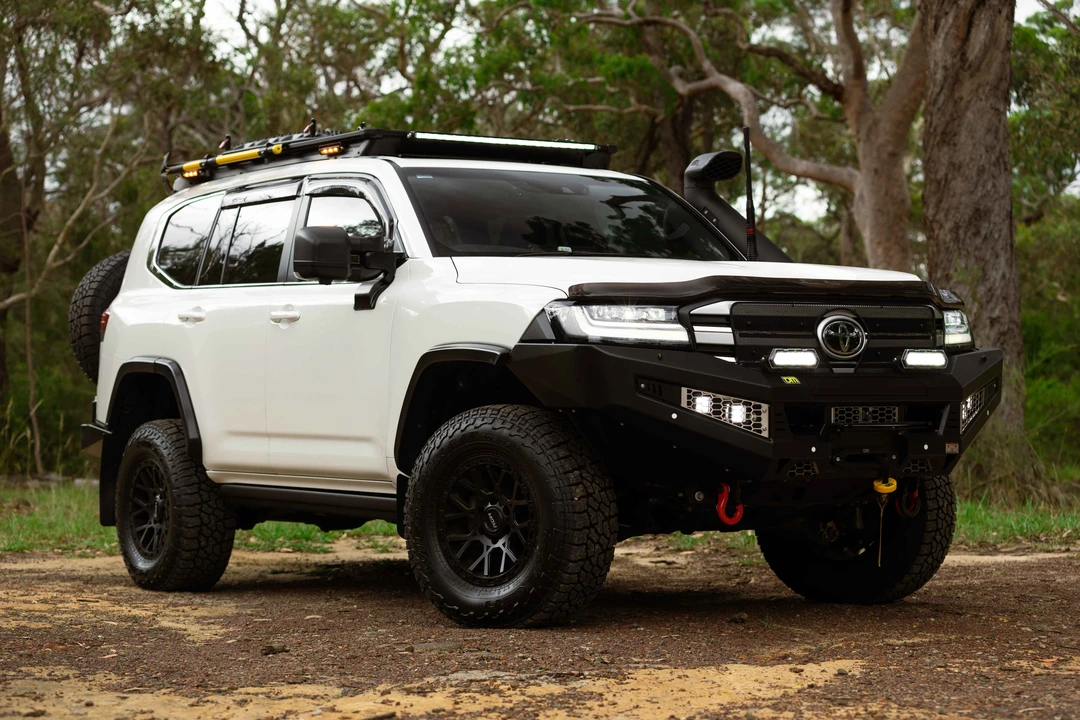 2024 Toyota J300 Land Cruiser - Image 17 of 31