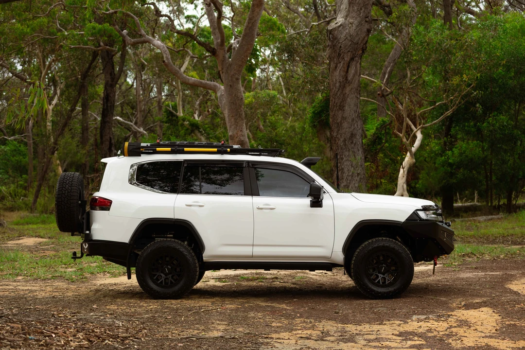 2024 Toyota J300 Land Cruiser - Image 16 of 31
