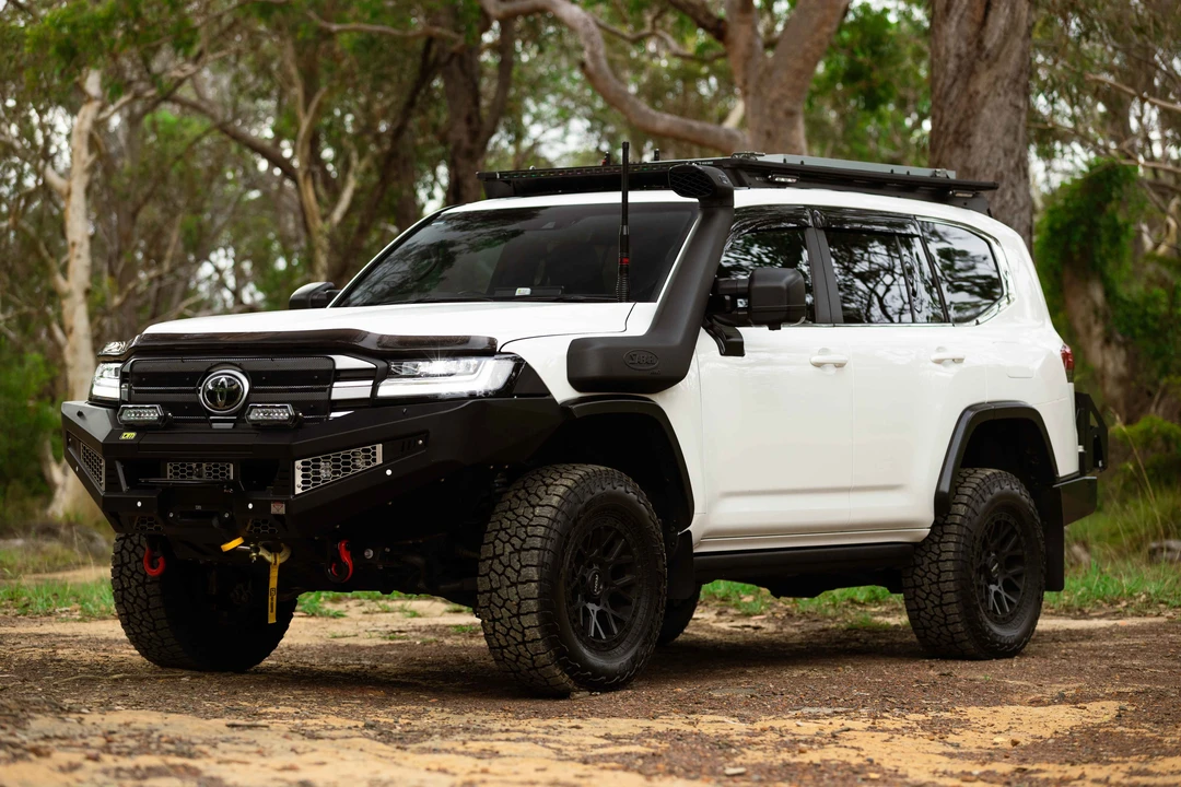 2024 Toyota J300 Land Cruiser - Image 3 of 31