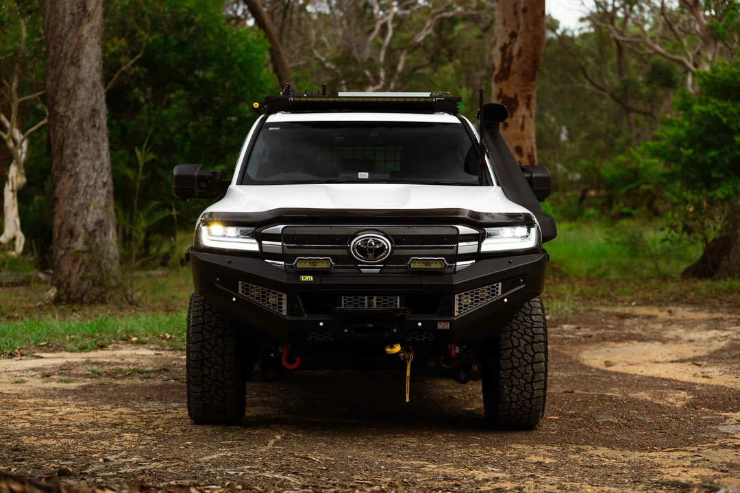 2024 Toyota J300 Land Cruiser - Image 2 of 31