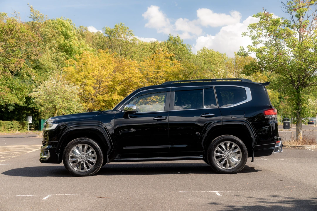 2024 Toyota J300 Land Cruiser - Image 8 of 31