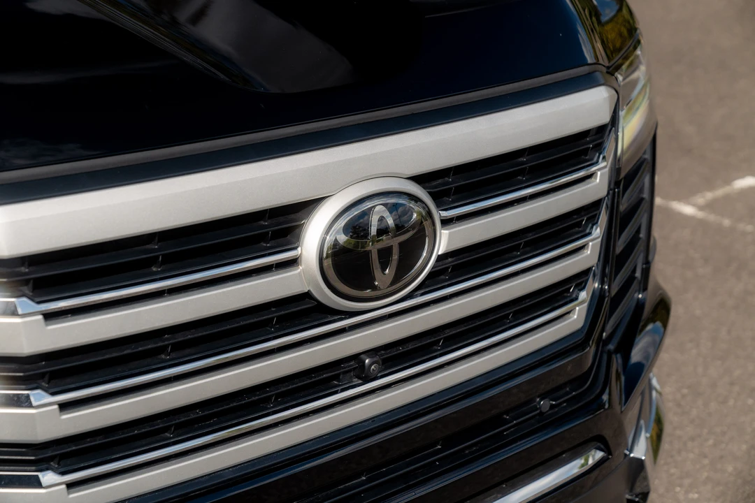 2024 Toyota J300 Land Cruiser - Image 29 of 31