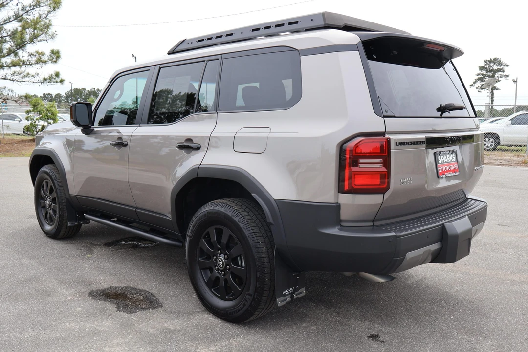 2024 Toyota J250 Land Cruiser Prado - Image 7 of 31