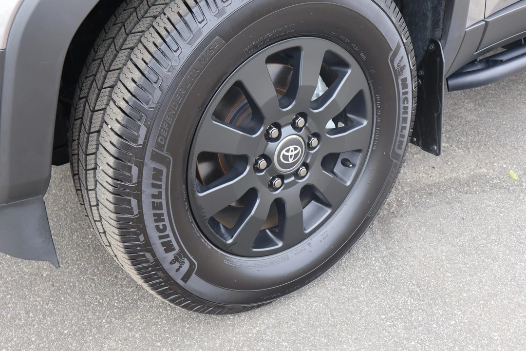 2024 Toyota J250 Land Cruiser Prado - Image 25 of 31