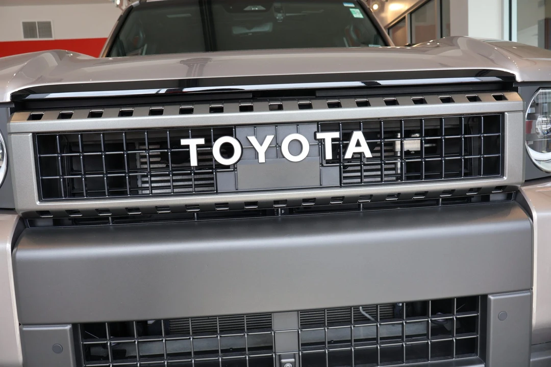 2024 Toyota J250 Land Cruiser Prado - Image 10 of 31