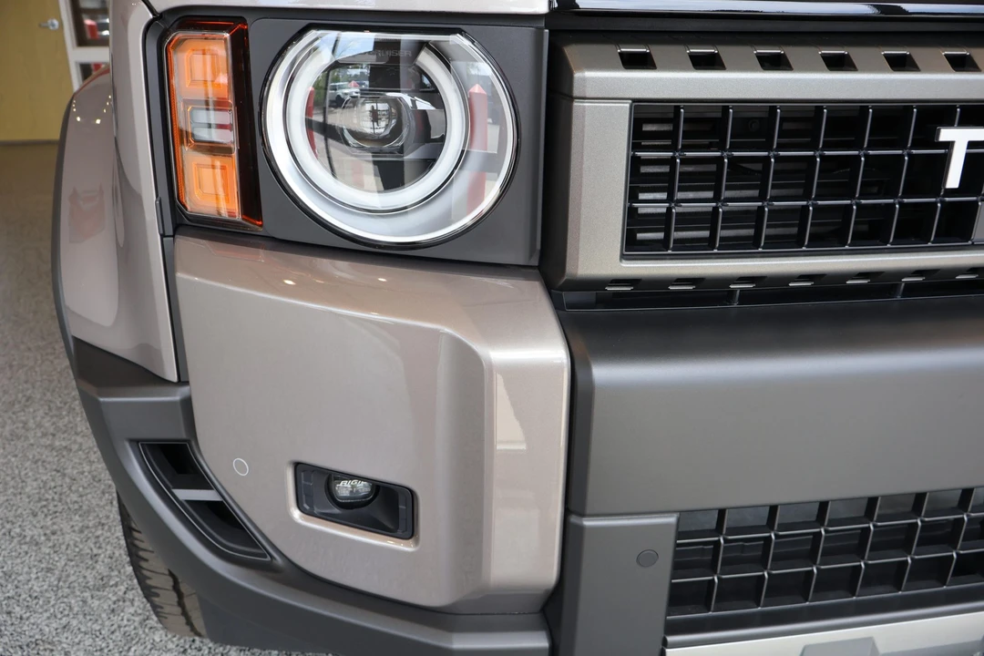 2024 Toyota J250 Land Cruiser Prado - Image 9 of 31