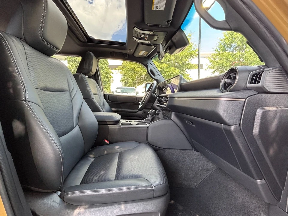 2024 Toyota J250 Land Cruiser Prado - Image 23 of 31