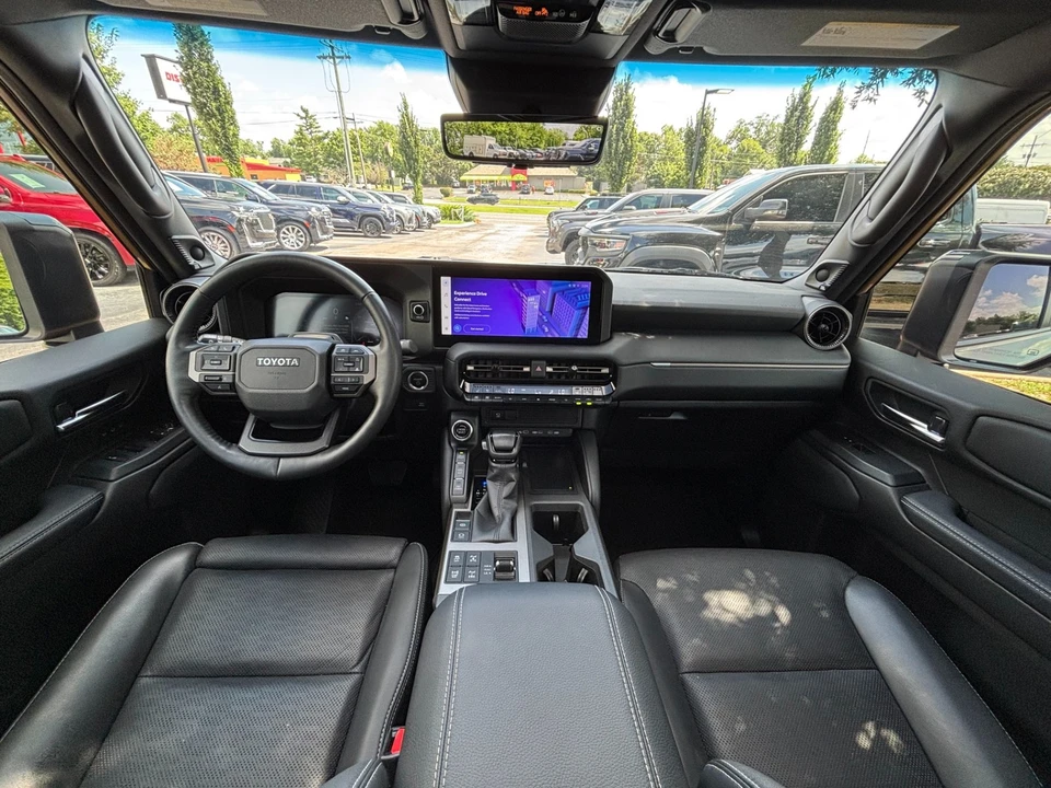 2024 Toyota J250 Land Cruiser Prado - Image 30 of 31