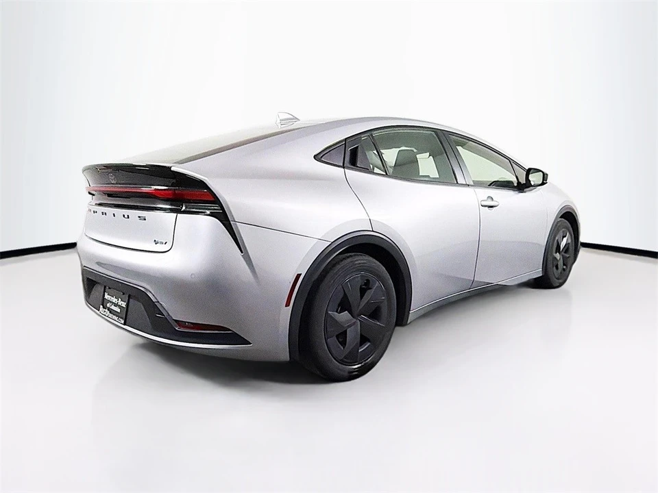 2024 Toyota Prius 5th Gen - Image 7 of 12