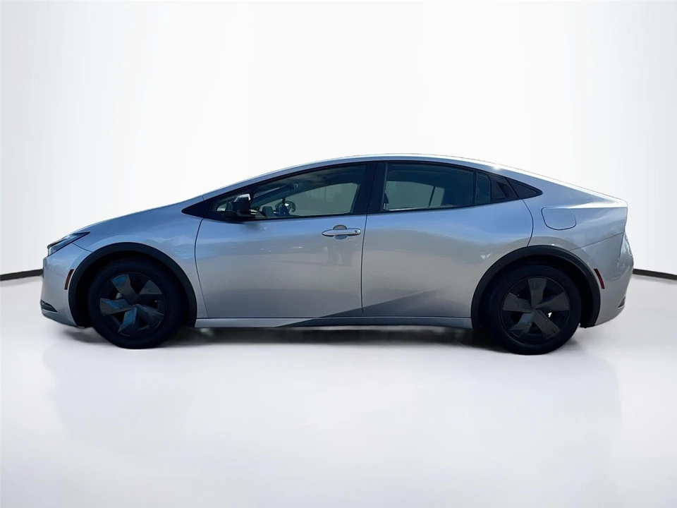 2024 Toyota Prius 5th Gen - Image 4 of 21