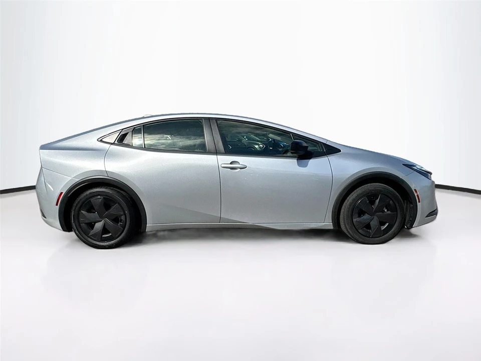 2024 Toyota Prius 5th Gen - Image 8 of 21