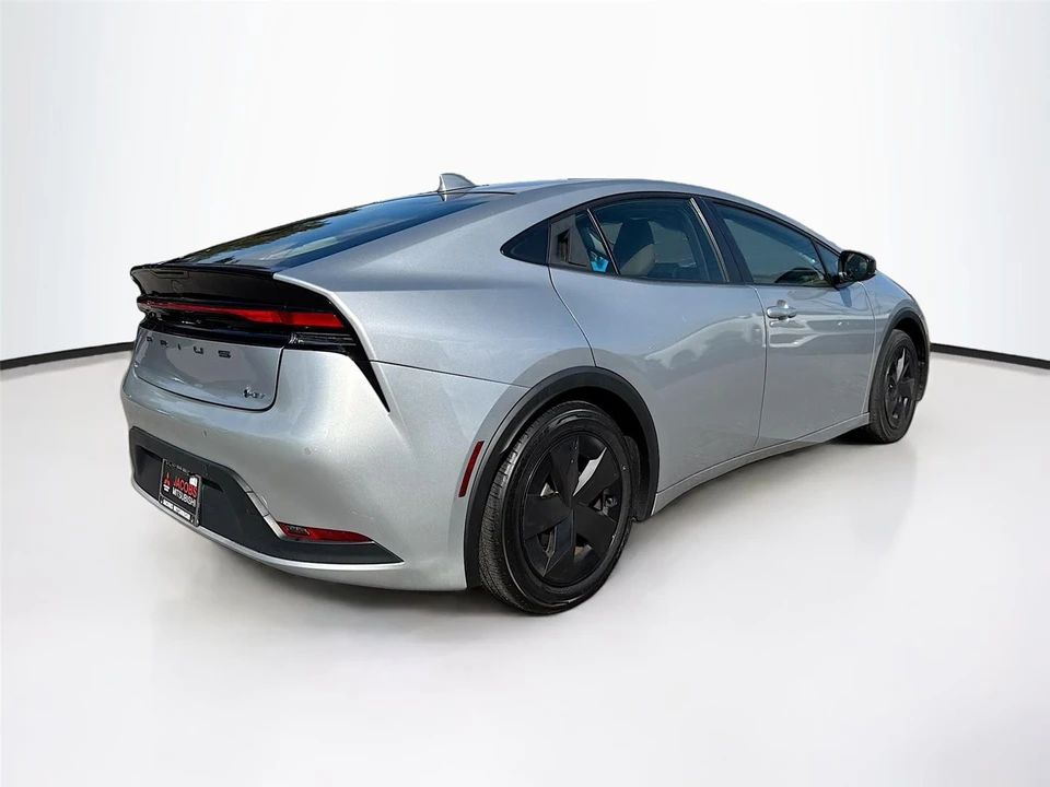 2024 Toyota Prius 5th Gen - Image 7 of 21