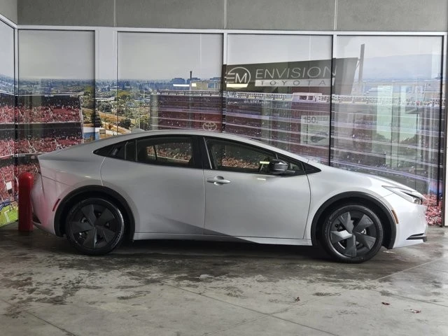 2024 Toyota Prius 5th Gen - Image 4 of 12