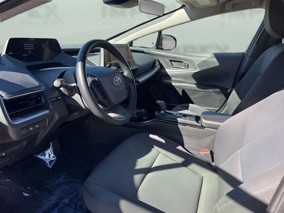 2024 Toyota Prius 5th Gen - Image 9 of 12