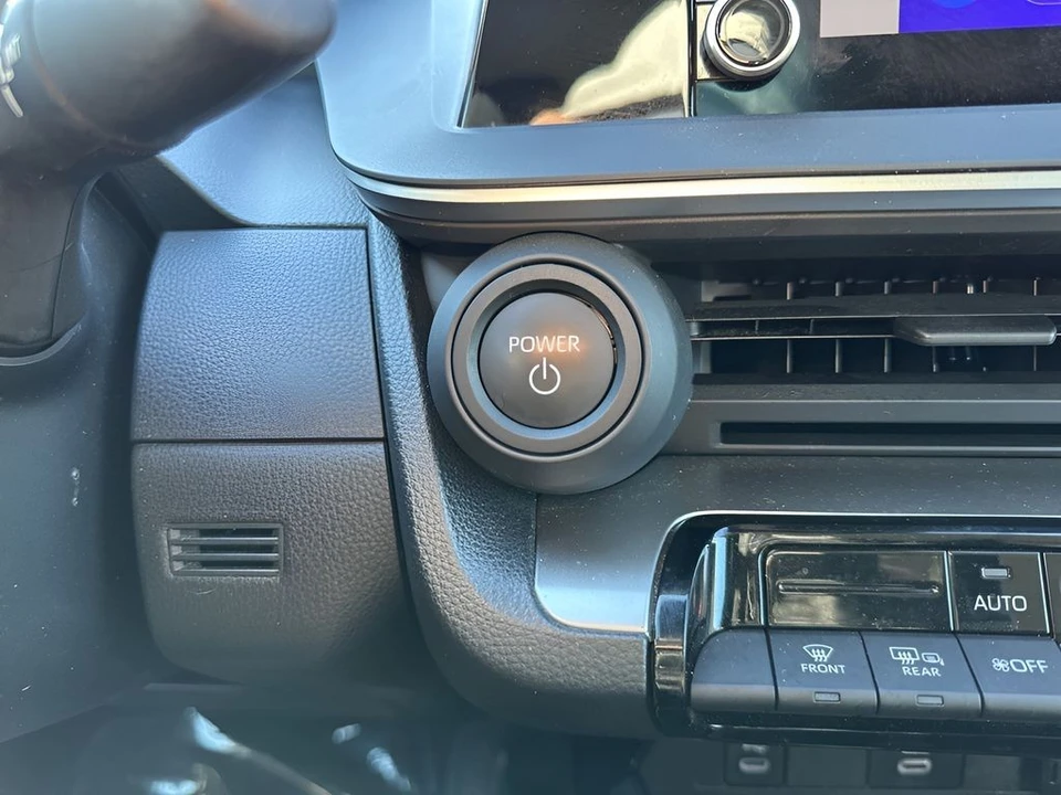 2024 Toyota Prius 5th Gen - Image 19 of 21