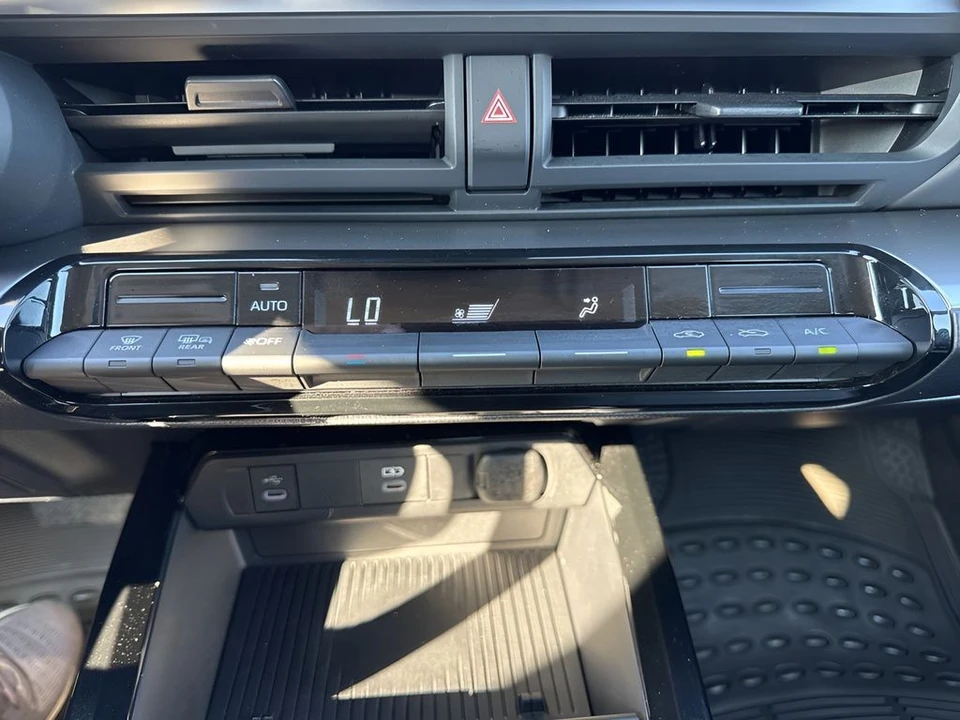 2024 Toyota Prius 5th Gen - Image 17 of 21