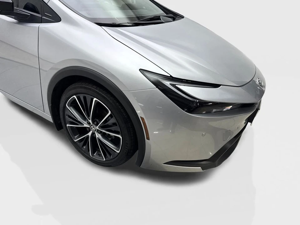 2024 Toyota Prius 5th Gen - Image 19 of 21