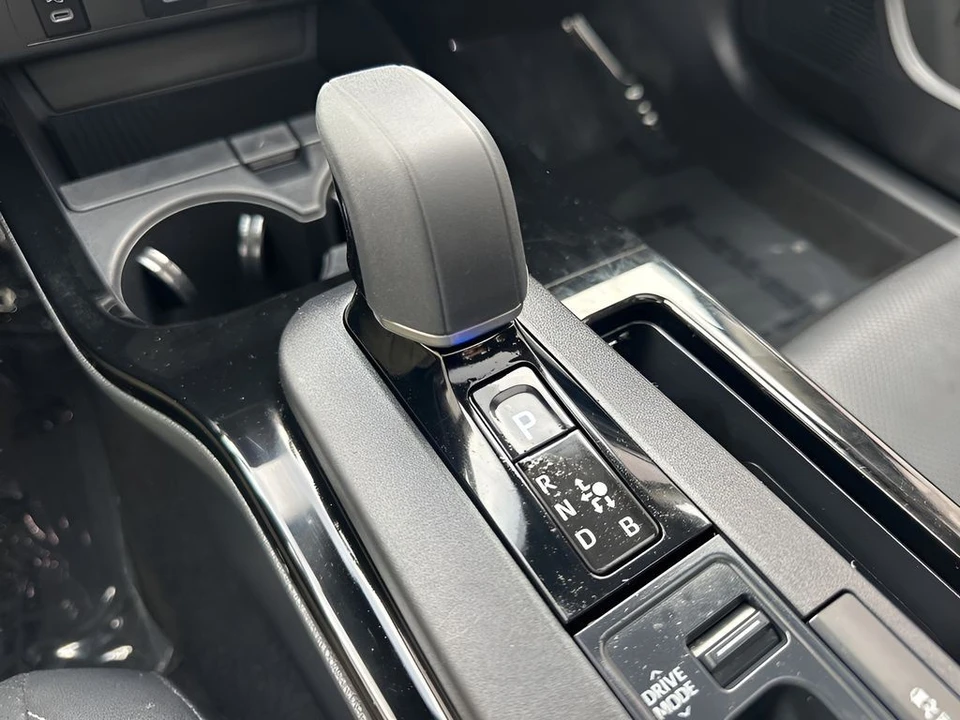 2024 Toyota Prius 5th Gen - Image 18 of 21